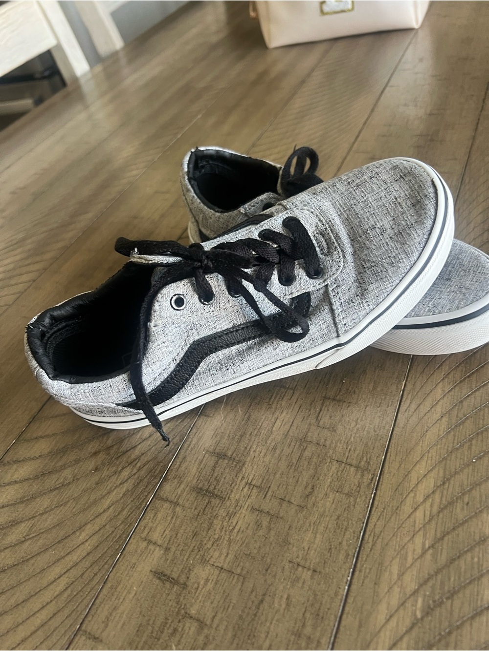 Vans Kids Low-Top Sneakers in Heather Gray and Black Trim